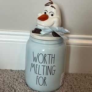 NWT Rae Dunn Olaf Canister